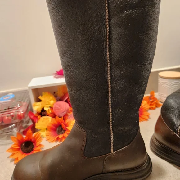 UGG Brown And Black Two Toned  Winter & R - Picture 4 of 12